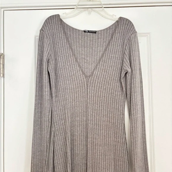 Zara Ribbed V-Neck Long Sleeve Knit Dress - Gray - Picture 4 of 7